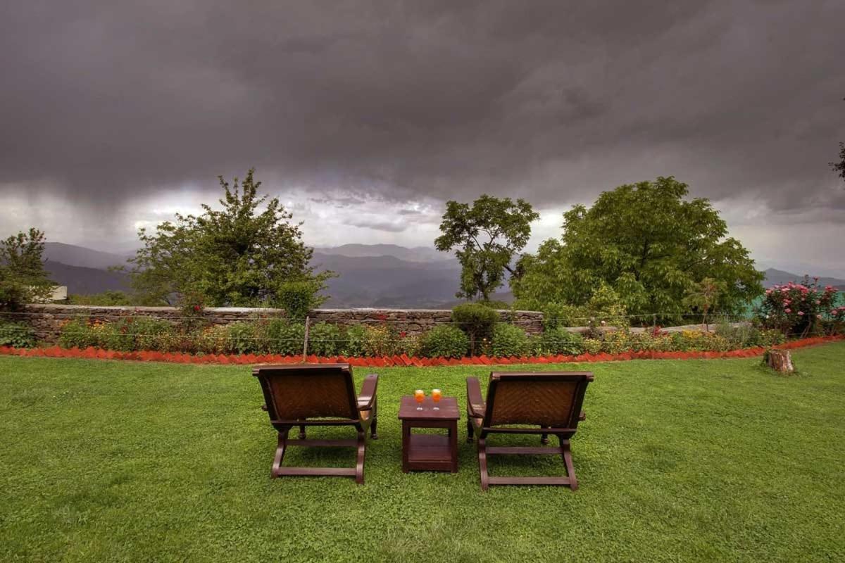 Vamoose Eco Lodge Chevron Kausani Exteriér fotografie